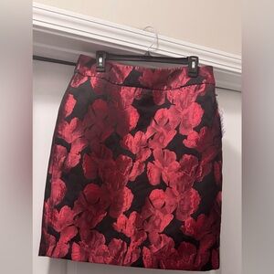 Kasper Red and Black Floral Pencil Skirt